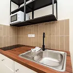 Διαμέρισμα Modern With Balcony + Tv