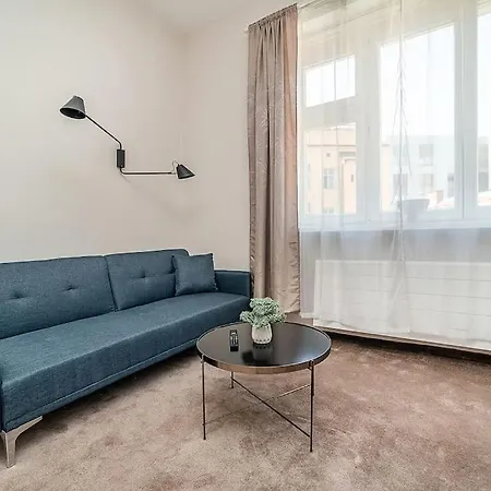 Modern With Balcony + Tv * פראג