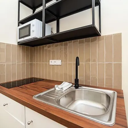 Lejlighed Modern With Balcony + Tv