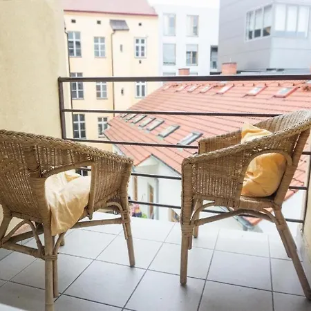 Lejlighed Modern With Balcony + Tv Prag